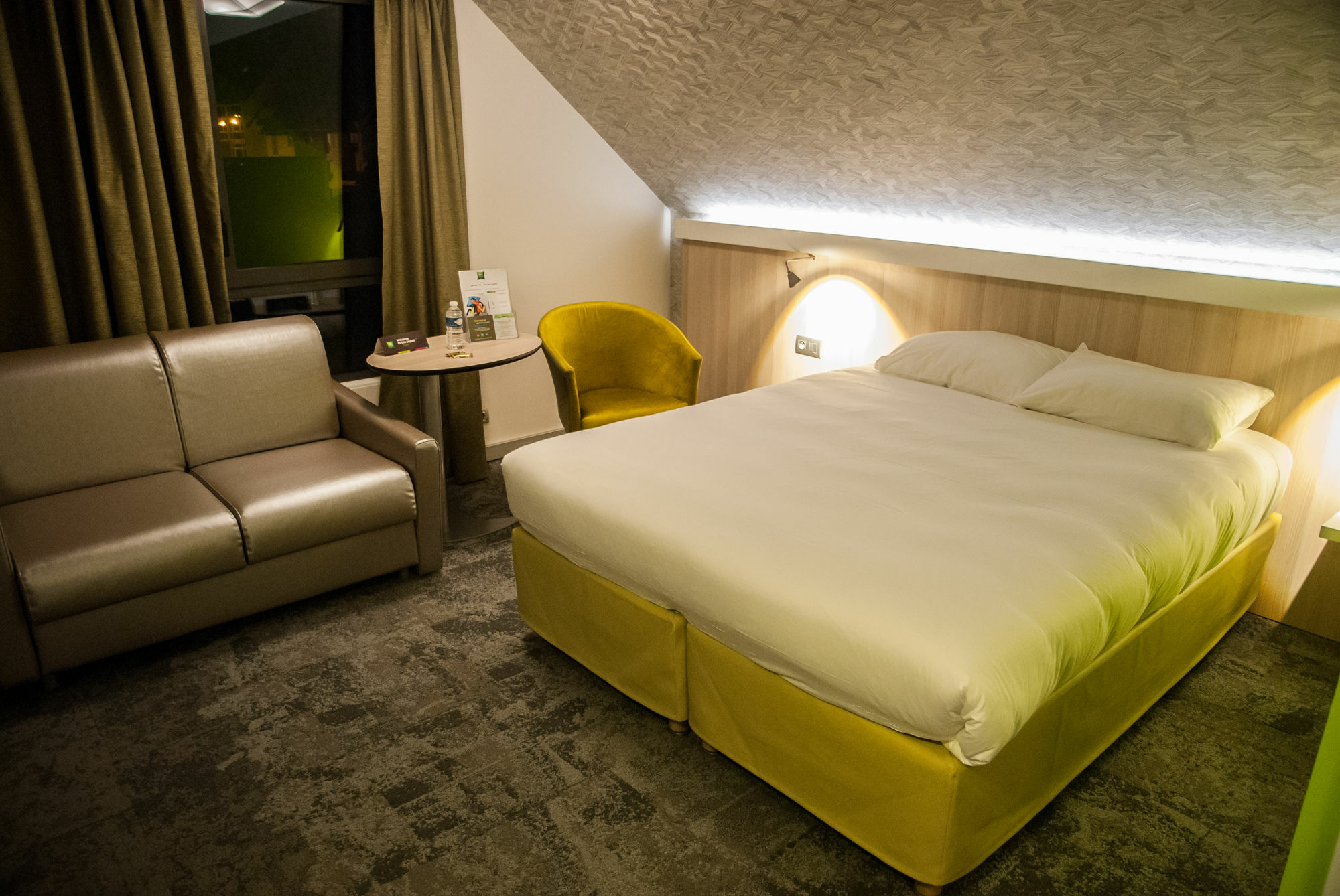 Hotel Ibis Styles Saint Malo Port Exterior foto